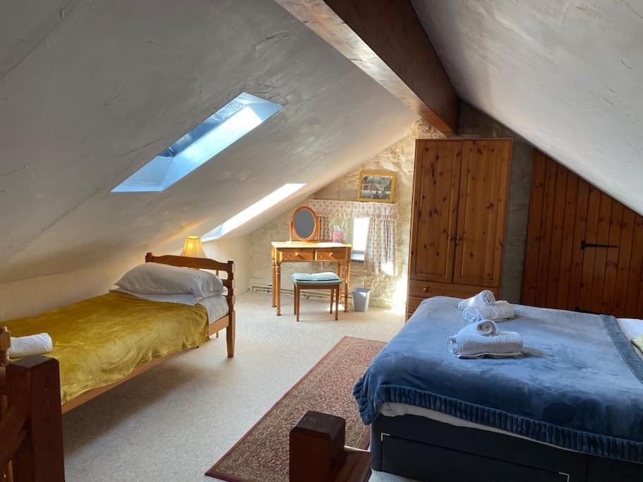Banc Cottage Moylgrove エクステリア 写真
